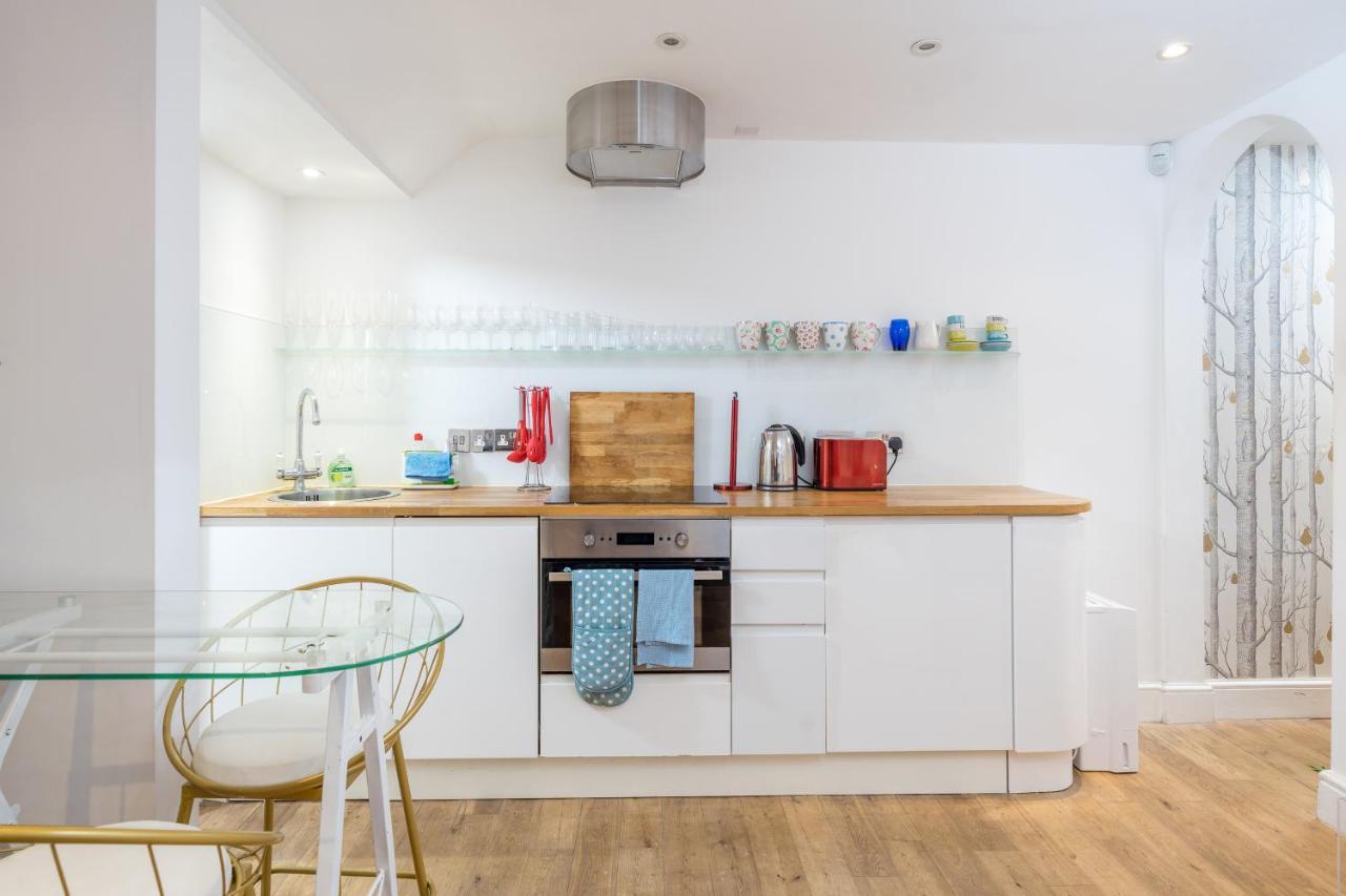Stylish Flat With Private Yard In Shepherd Bush Appartement *