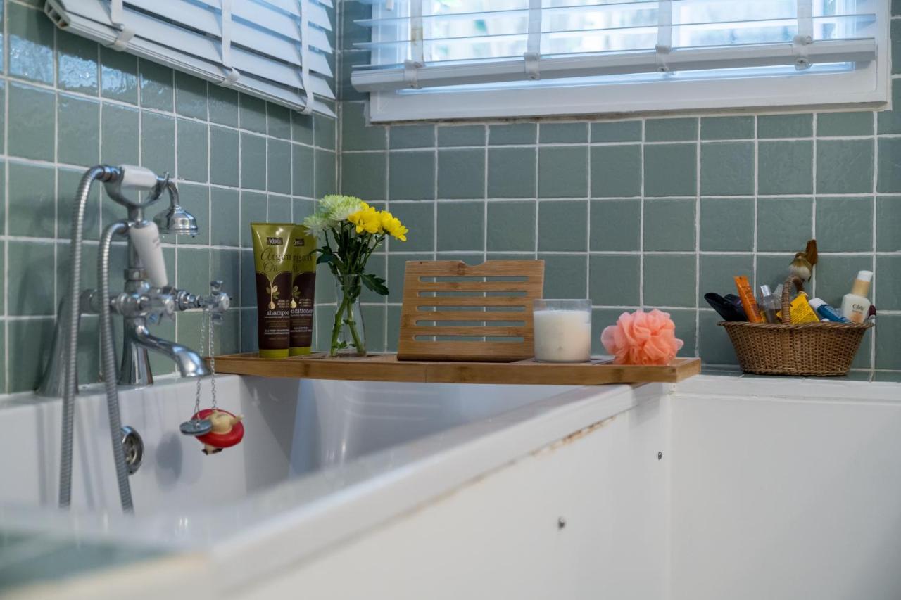 Stylish Flat With Private Yard In Shepherd Bush Appartement